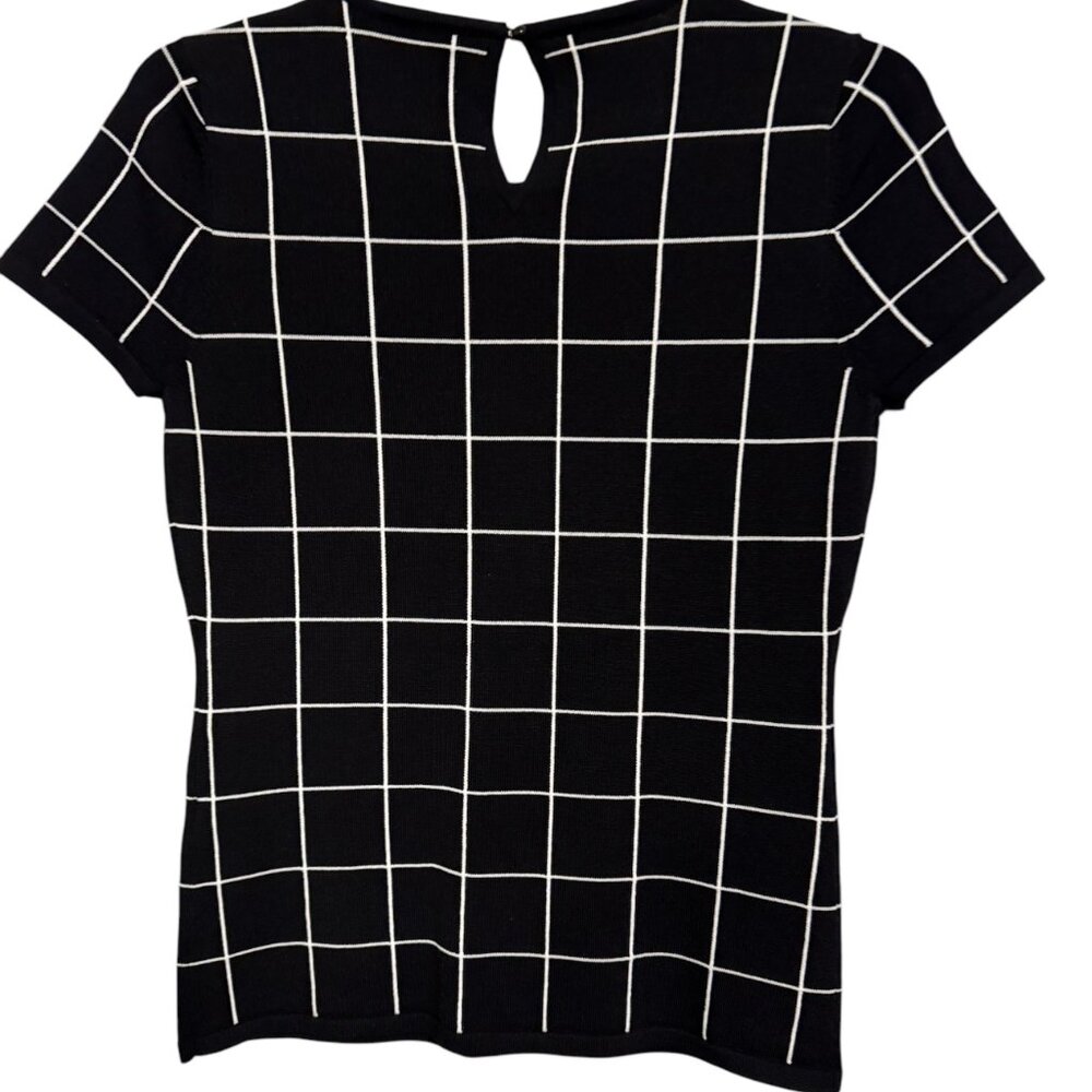 ❤️NWT  BEAUTIFUL WHITE TOP w/LACE DETAIL XS      #B - Picture 2 of 7